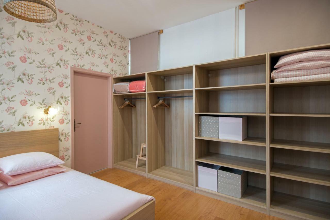 " Mademoiselle " 17 Boulevard Du Champ De Mars Colmar Ngoại thất bức ảnh